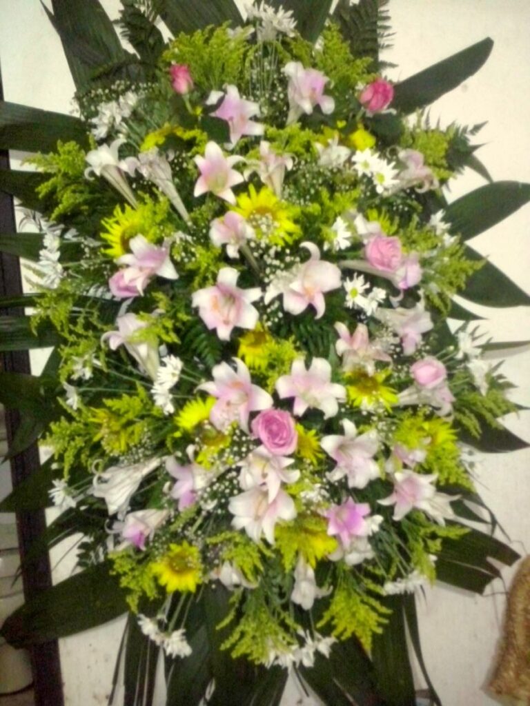 Coroa de Flores - Cemitérios em Americana - Ligue (11) 98945-6722